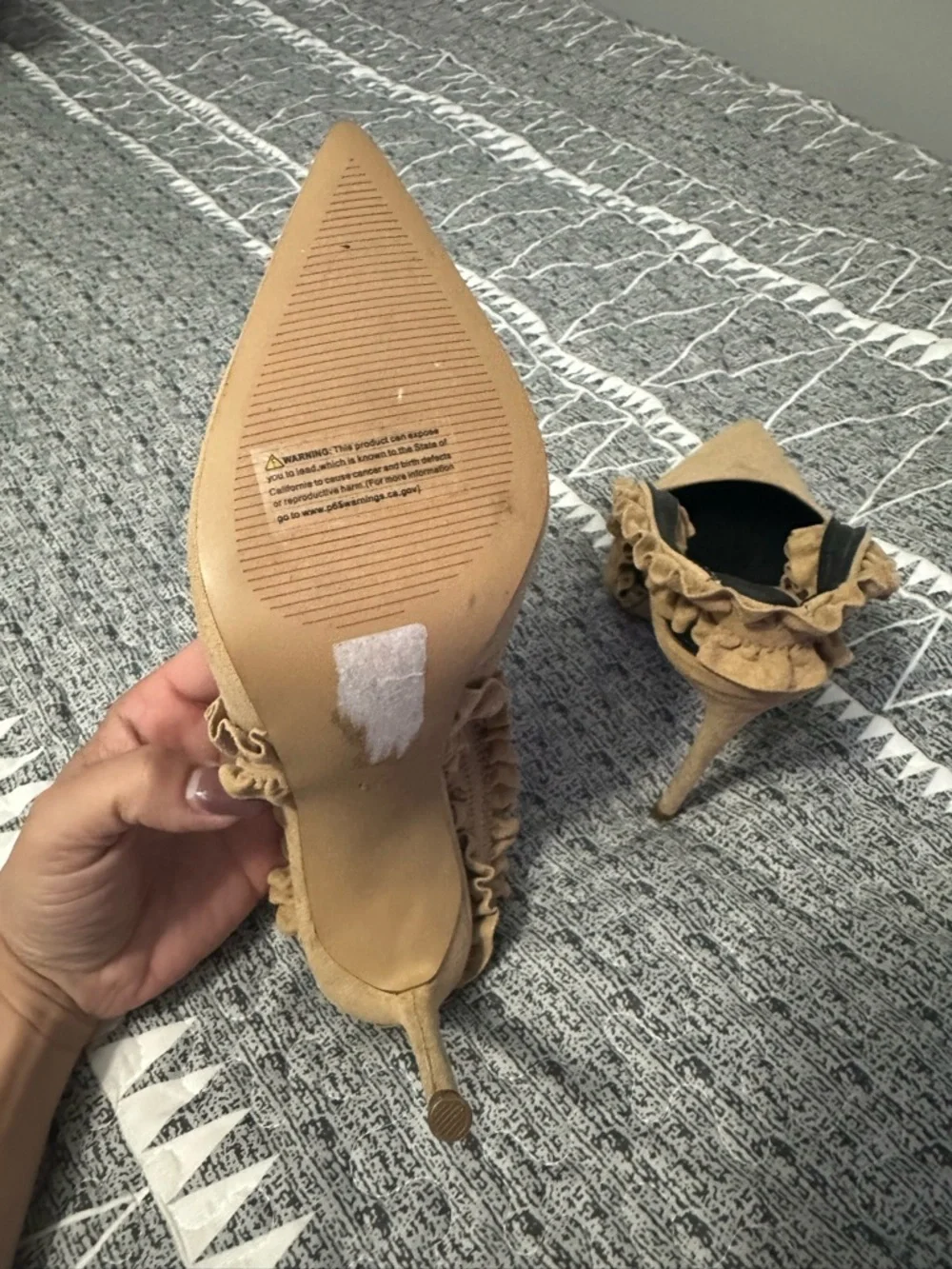 NY&C Ruffle Slingback Heels Nude Suede Pointed Toe Stiletto Size 8 Coquette